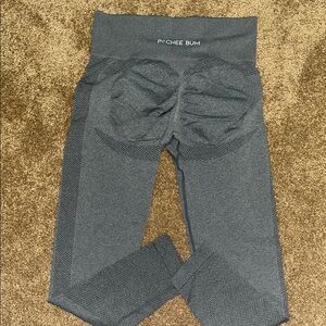 Pechee Bum leggings